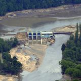 Der Witka-Staudamm in Polen ist gebrochen