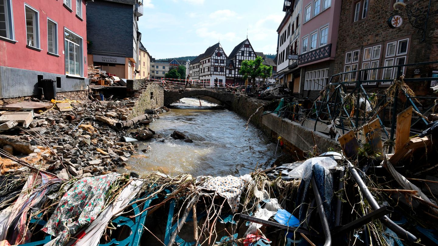Blick in das zerstörte Bad Münstereifel