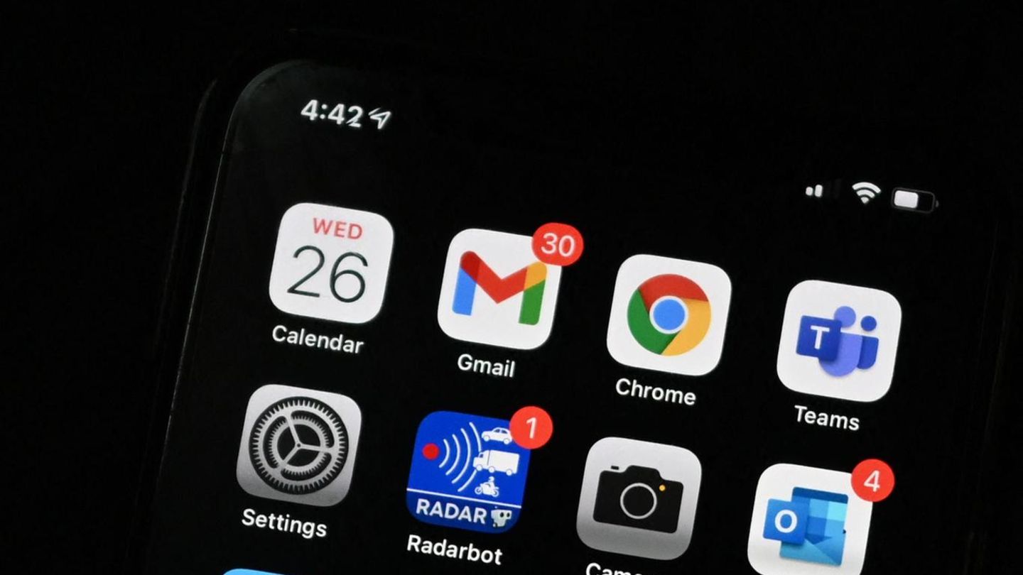 Hundreds of journalists and activists are apparently victims of state wiretapping