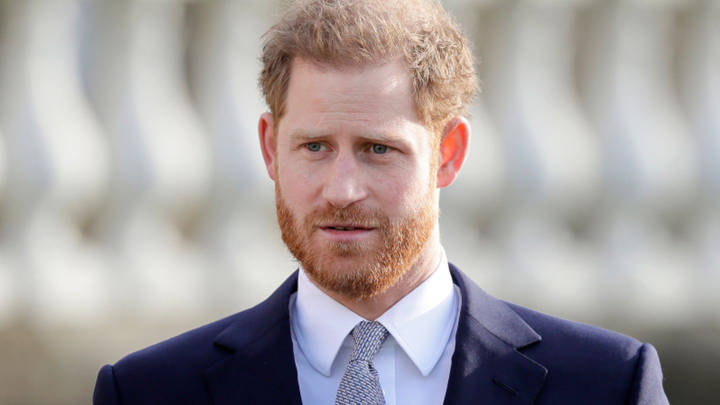 Prince Harry wants to publish “intimate” memoirs