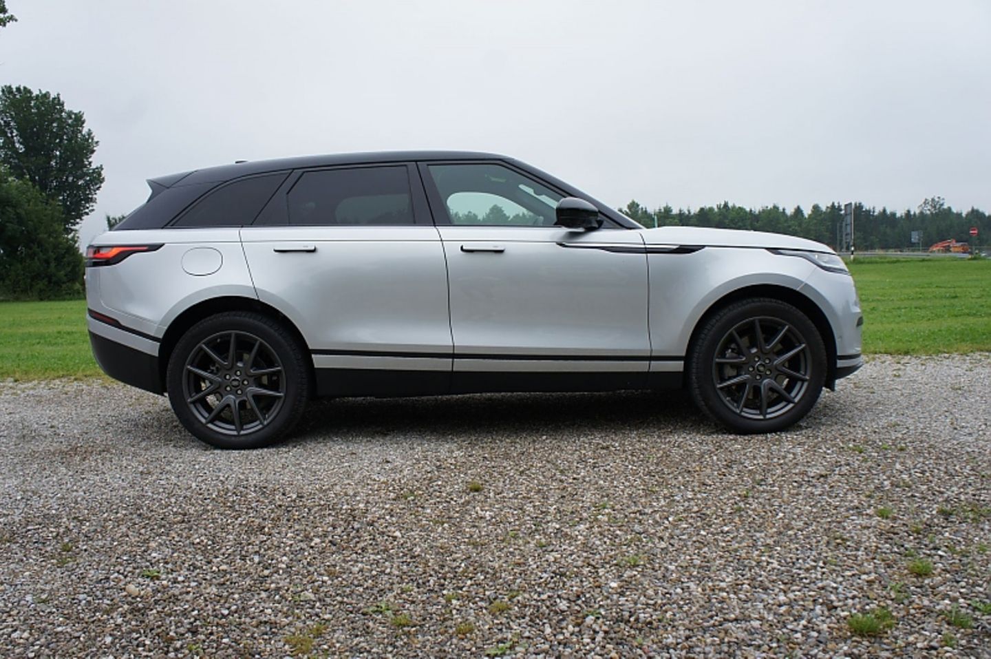 Stattlich: Der Range Rover Velar P400e ist 4,80 Meter lang