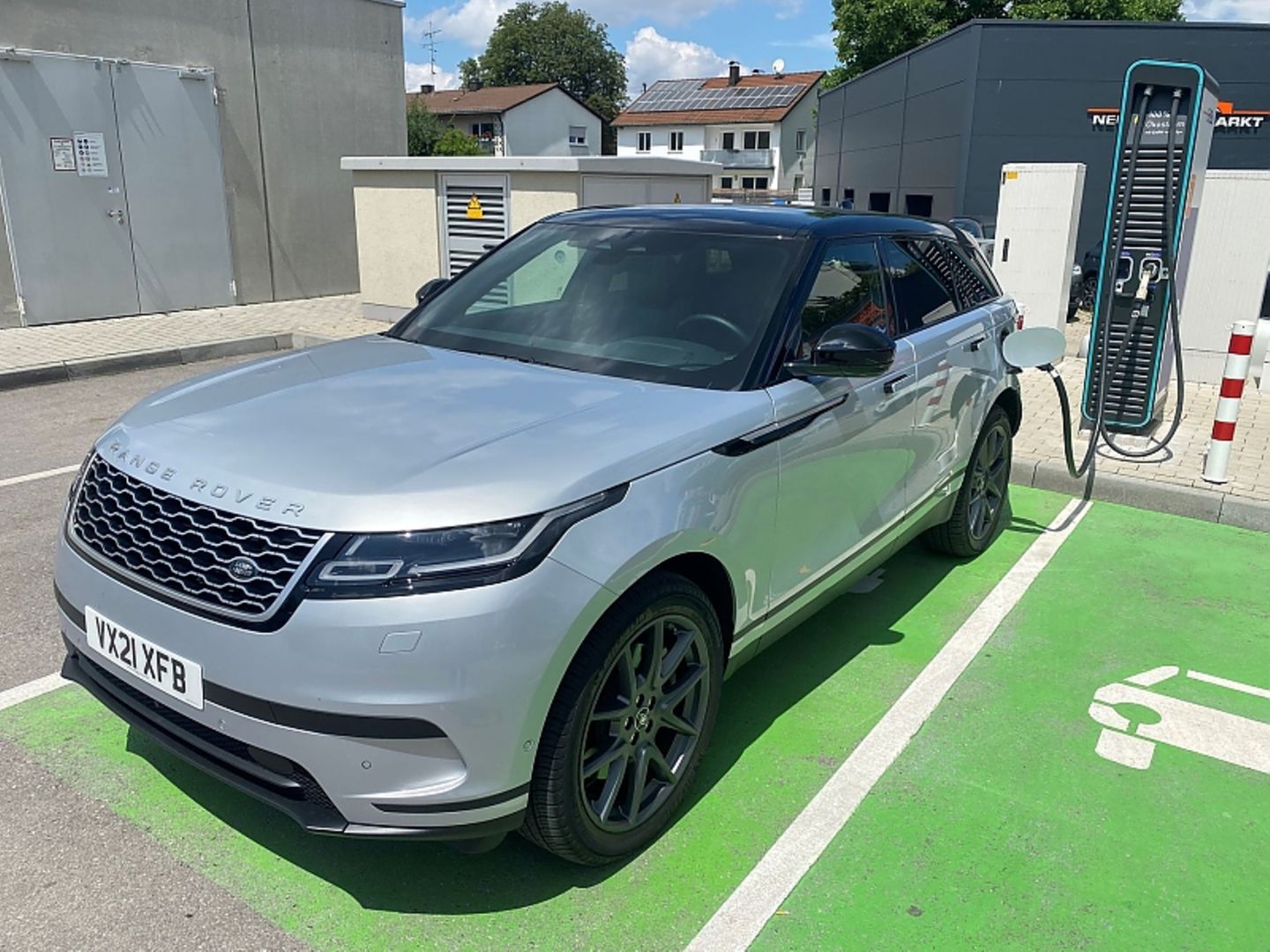 Range Rover Velar P400e