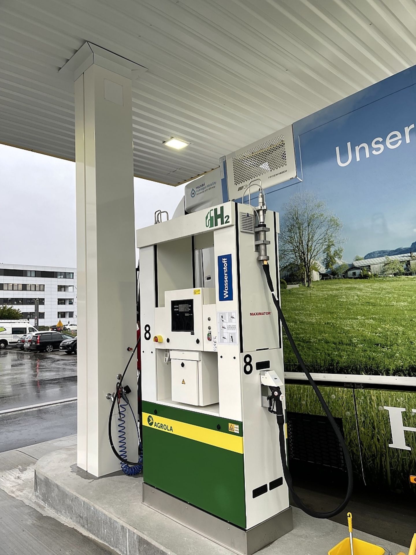 Hyundai Xcient Lastwagen Emmi in der Schweiz