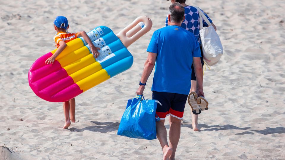In meinem Urlaubsland grassiert plötzlich das Delta-Virus: Was muss ich beachten?