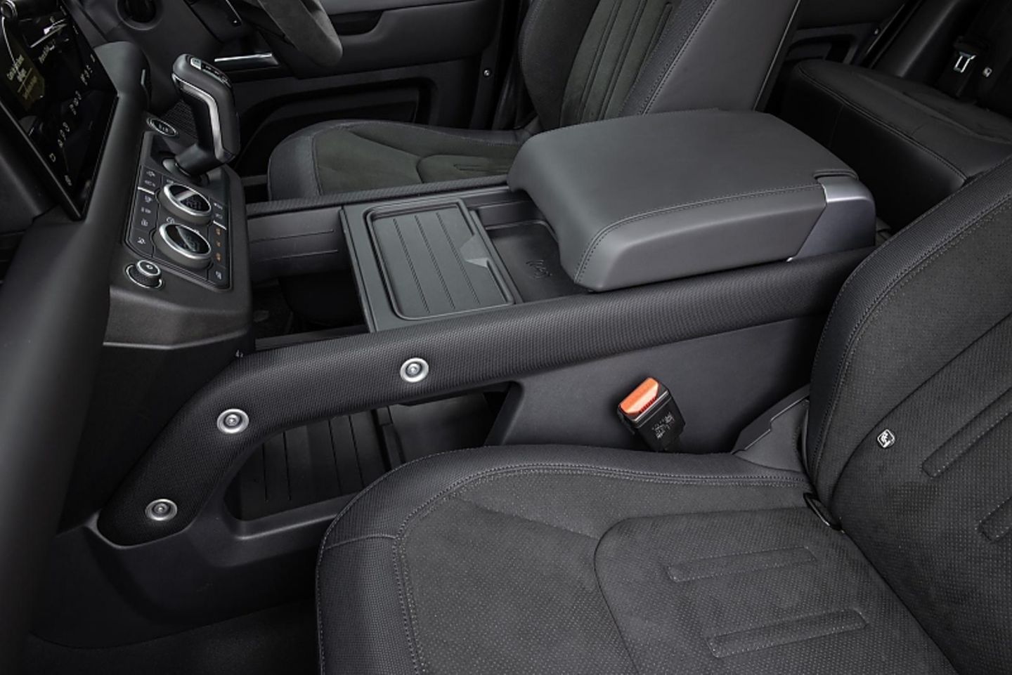Land Rover Defender V8 2021