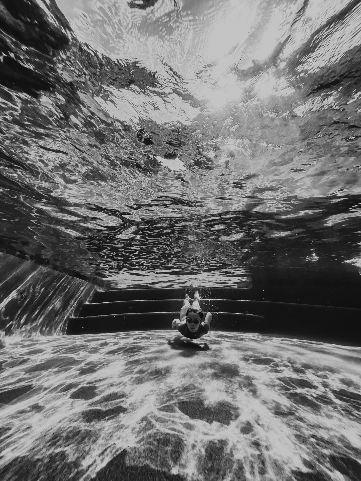 Serie, Platz 1: Erin Brooks  "Sisterhood, Mermaid, After the Jump"  Ort: Houston, Texas, USA  iPhone 11 Pro