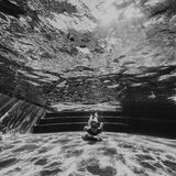 Serie, Platz 1: Erin Brooks  "Sisterhood, Mermaid, After the Jump"  Ort: Houston, Texas, USA  iPhone 11 Pro