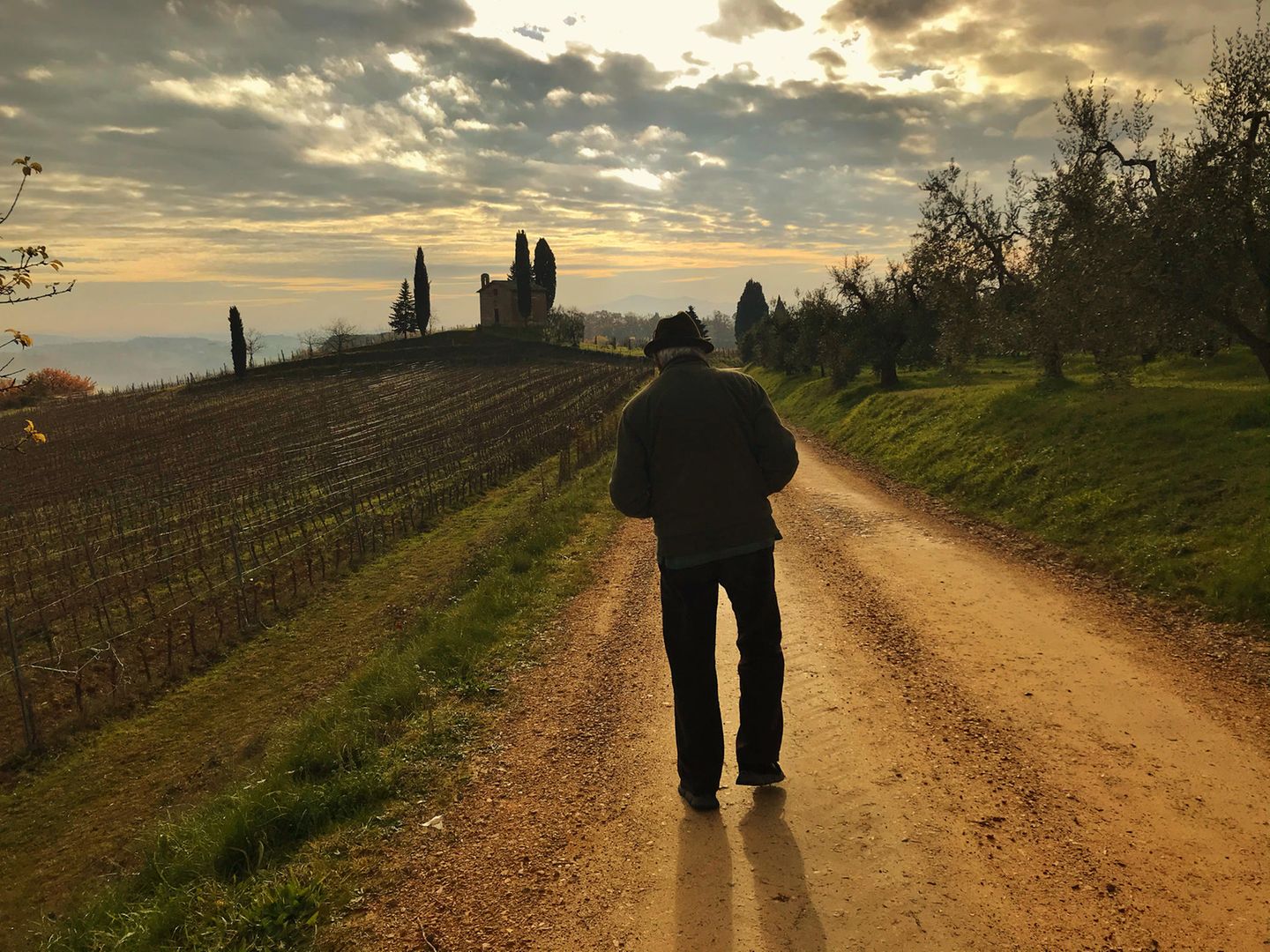 Menschen, Platz 3: Alessandra Manzotti  "Holding On"  Ort: Siena, Italien  iPhone 8