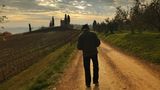 Menschen, Platz 3: Alessandra Manzotti  "Holding On"  Ort: Siena, Italien  iPhone 8