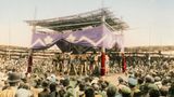 Straßenspektakel in Tokio: Sumo-Ringer im Ekoin-Tempel in Yoshiwara, dem Vergnügungsviertel der Edo-Zeit.