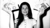 Auch sie ist zweifache Olympia-Teilnehmerin, wenngleich sie sich nicht als aktive Sportlerin an den Spielen beteiligte: Silvia Sommerlath war 1972 Hostess bei den Olympischen Sommerspiele in München, bei den Winterspielen in Innsbruck war sie 1976 dann stellvertretende Protokollchefin. Im gleichen Jahr heiratete sie den schwedischen König Carl XVI. Gustaf - den sie 1972 in München kennengelernt hatte.