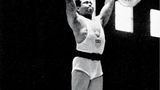 Kennen Sie diesen Mann? Bei den Olympischen Spielen von London gewann der amerikanische Leichtschwergewichtler Harold Sakata 1948 die Silbermedaille im Gewichtheben. Besser bekannt ist er allerdings als Schauspieler.