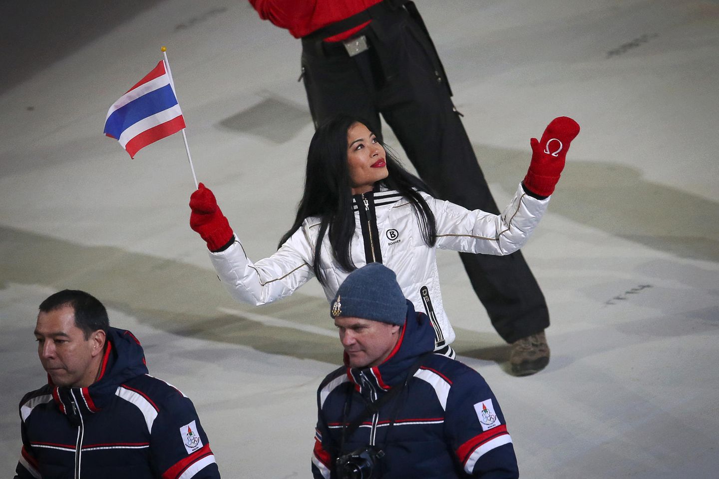 Diese Frau kennen wir eigentlich im eleganten Abendkleid und mit Geige in der Hand. Doch bei den Olympischen Winterspielen 2014 in Sotchi startete Musikerin Vanessa Mae im Riesenslalom - als erste Thailänderin überhaupt.  In die Annalen der Sportgeschichte konnte sie sich jedoch nicht weiter einschreiben: Sie beendete das Rennen als Letzte - und blieb 50 Sekunden hinter der Olympiasiegerin zurück.