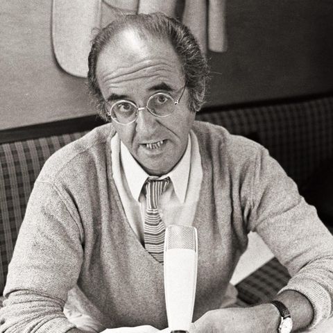 Alfred Biolek am Set der TV-Show "Bio's Bahnhof". Die Sendung war 1978 sein Durchbruch als Moderator und Produzent.