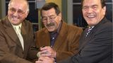 Biolek 2002 mit Günter Grass und Gerhard Schröder.