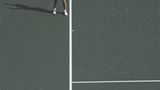 Nur vier Jahre vor dieser Aufnahme gewann die damals 15-jährige Steffi Graf als jüngste Teilnehmerin das olympische Tennis-Demonstrationsturnier. Die hier beim Endspiel des Dameneinzels bei den Spielen 1988 in Seoul aufgenommene Graf schaffte den ersten "Golden Slam" - den Gewinn aller vier Grand-Slam-Titel plus der olympischen Goldmedaille in einem Kalenderjahr. Kein anderer Tennisspieler oder Tennisspielerin hat dies seitdem geschafft. In diesem Jahr könnte die Liste der Golden-Slam-Gewinner mit Novak Djoković als erstem männlichen Spieler und Diede de Groot als erster Athletin im Rollstuhltennis weiterwachsen.