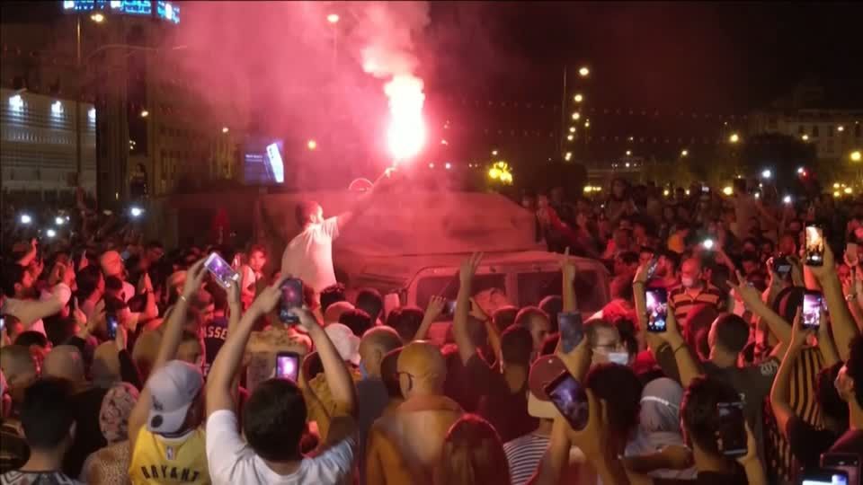 Video: Politische Krise in Tunesien spitzt sich zu Video: Politische Krise in Tunesien spitzt sich zu