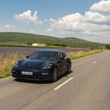 Den Durchschnittsverbrauch gibt Porsche mit 2,2l/100 km an