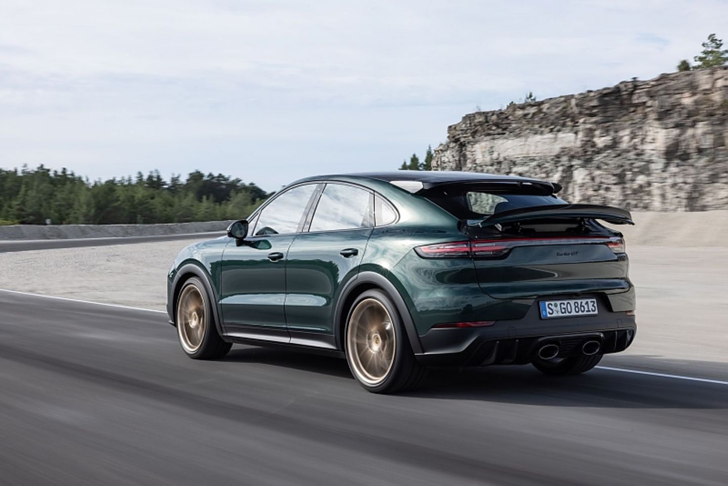 Der Porsche Cayenne Turbo GT ist 4,94 Meter lang