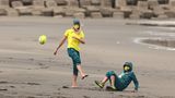 FS Tokio Kicken am Strand