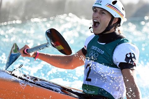 Ricarda Funk jubelt nach Finaleinlauf im Kajak-Einer