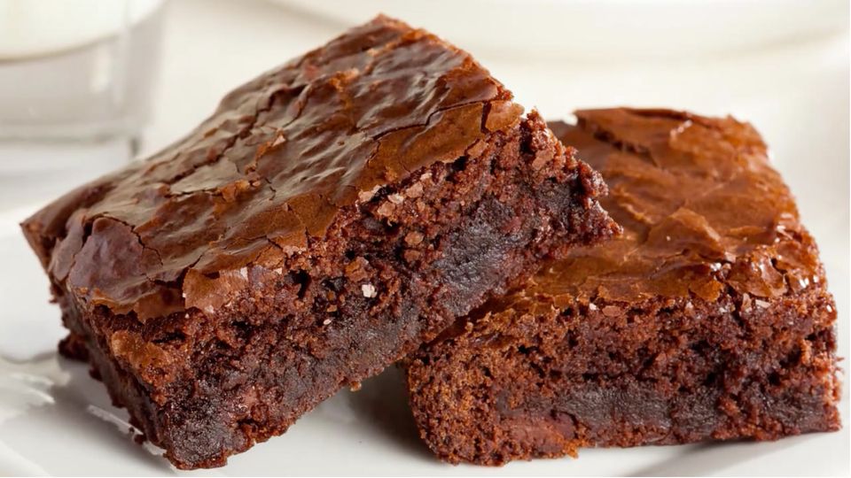 Super einfach: Aus nur drei Zutaten leckere Brownies zaubern