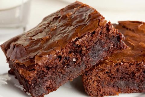 Super einfach: Aus nur drei Zutaten leckere Brownies zaubern