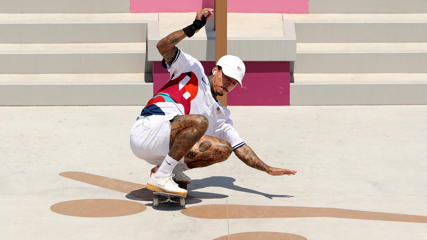 Nyjah Huston auf dem Skateboard
