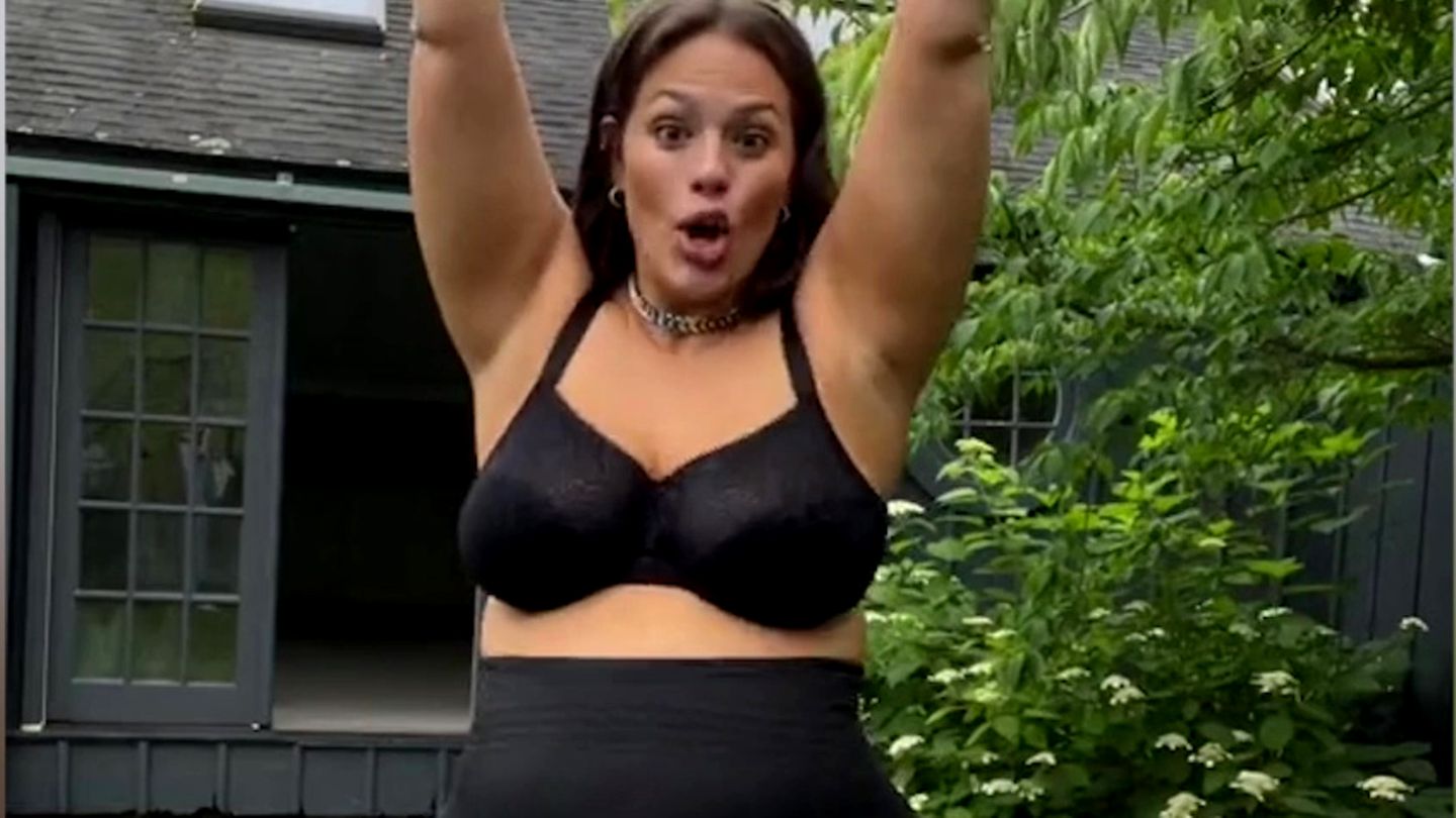 Ashley Graham promotes positive self-image in underwear (video)