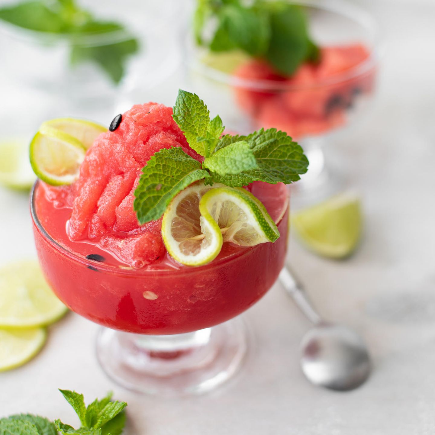 Sommerliche Erfrischung: Rezept für ein Wassermelonen-Slush-Eis