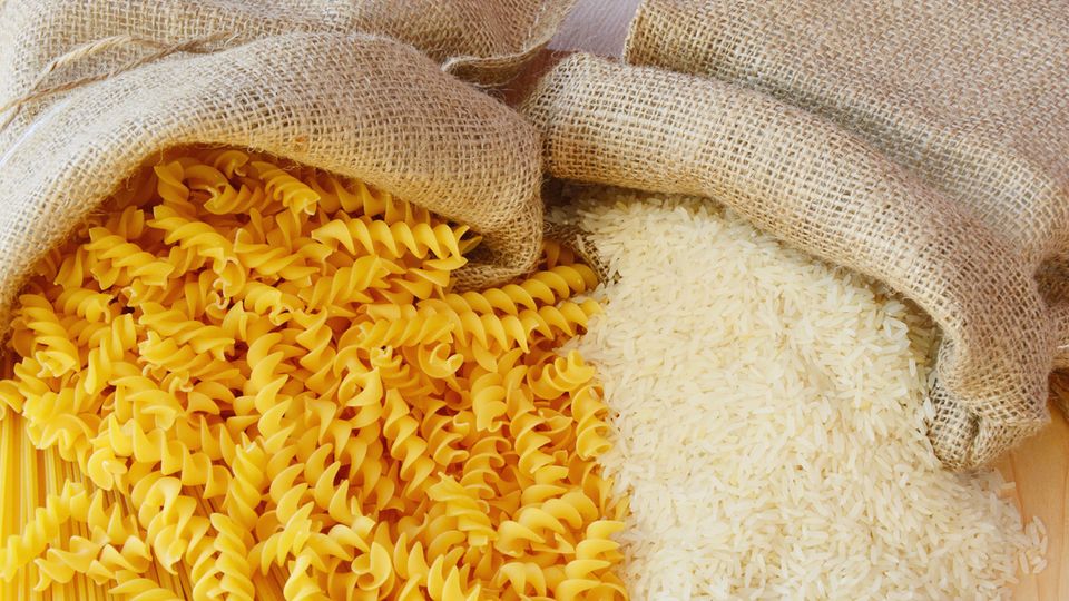 Dinge des Alltags im Nachhaltigkeits-Check: Nudeln oder Reis? | STERN.de