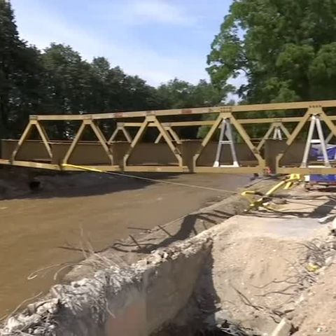 Video: "Das THW macht hier einen irren Job" - neue Brücke für Bad Neuenahr