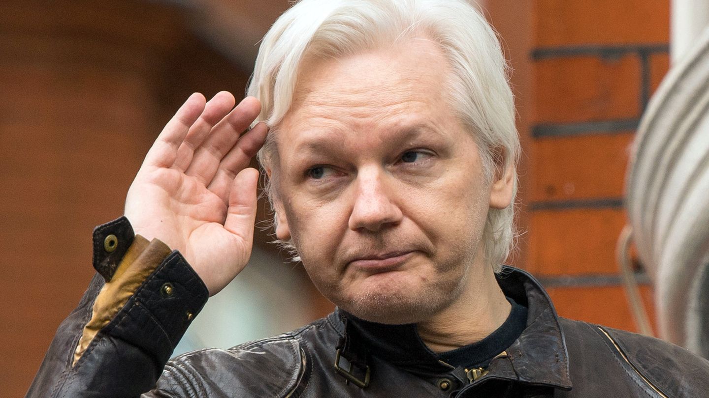 Julian Assange verliert ecuadorianische Staatsbürgerschaft