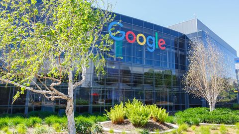 Apple, Microsoft und Google-Mutter Alphabet – Corona-Pandemie bringt Tech-Giganten Milliarden ein.
