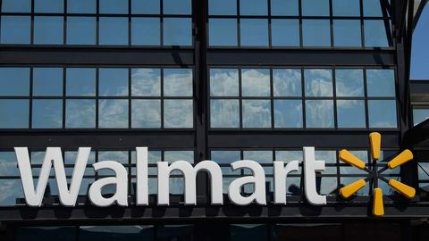Ein Walmart-Logo vor einer Filiale in Washington, D.C.