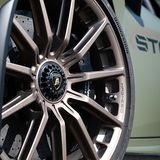 Die Brembo-Bremsanlage ist dank Formel 1-Technik deutlich standfester als herkömmliche Keramikbremsen