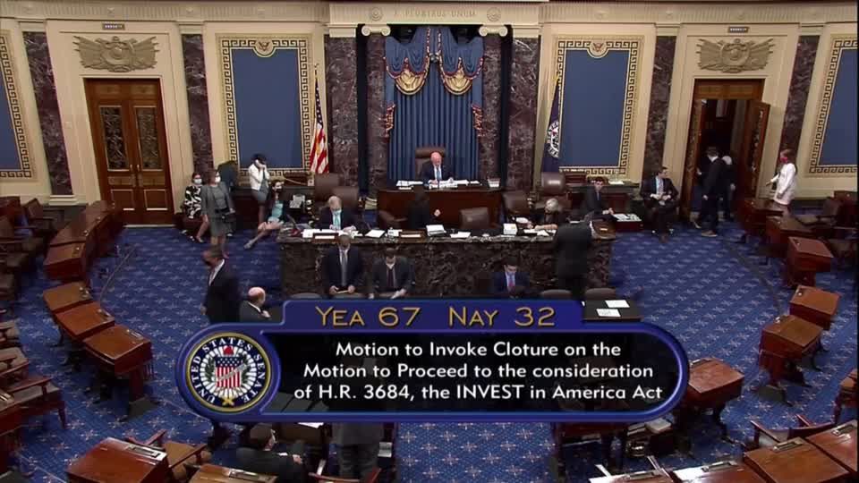 Video: Billionenschweres Infrastrukturpaket nimmt erste Hürde im US-Senat