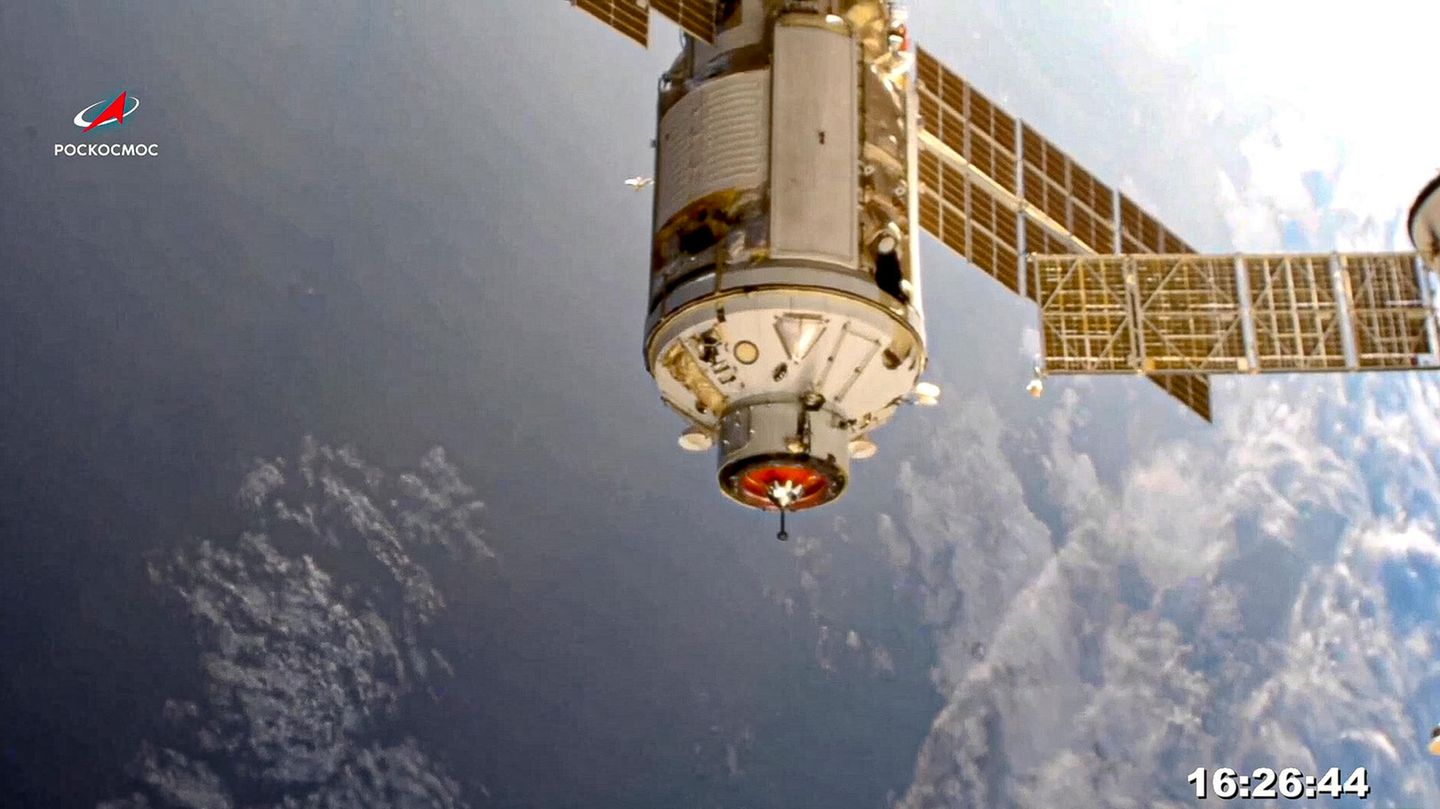 The ISS space station is pushed out of orbit by a Russian module