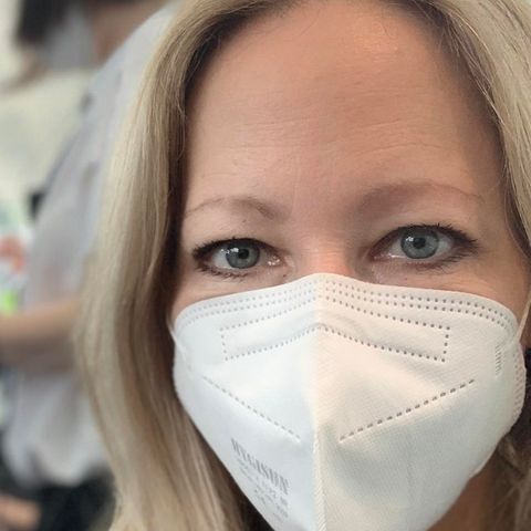 RTL-Reporterin Pia Schrörs berichtet über die Reporterbedingungen in Tokio.