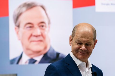 Olaf Scholz (vorne) hatte in vielen Direktwahlumfragen zuletzt die Nase vorn