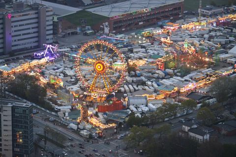 Der Hamburger Dom auf dem Heiligengeistfeld aus der Luft fotografiert