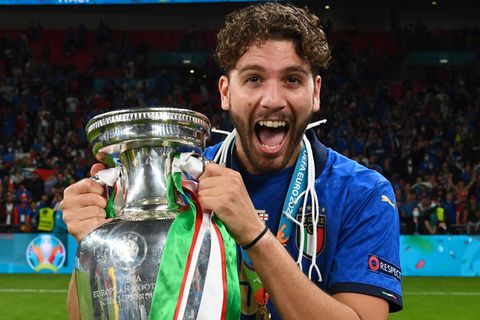 Manuel Locatelli Italy Euro 2020