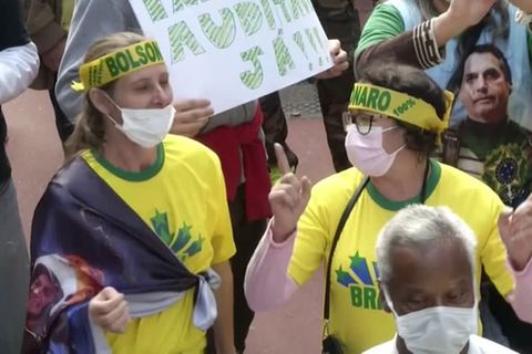 Video: Bolsonaro-Anhänger wollen den Stimmzettel wieder