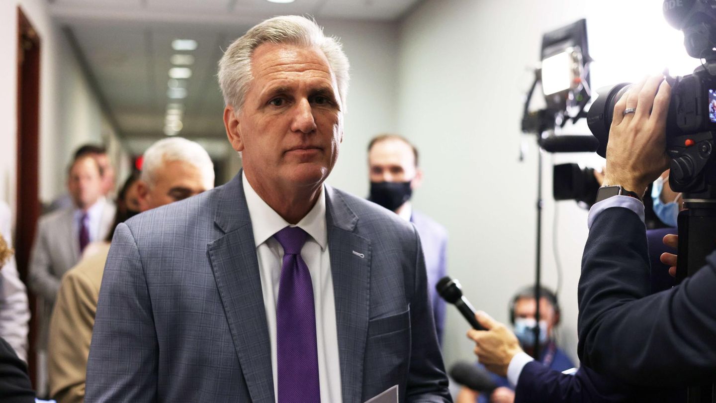 USA: Top Republican Kevin McCarthy jokes about violence against Pelosi ...