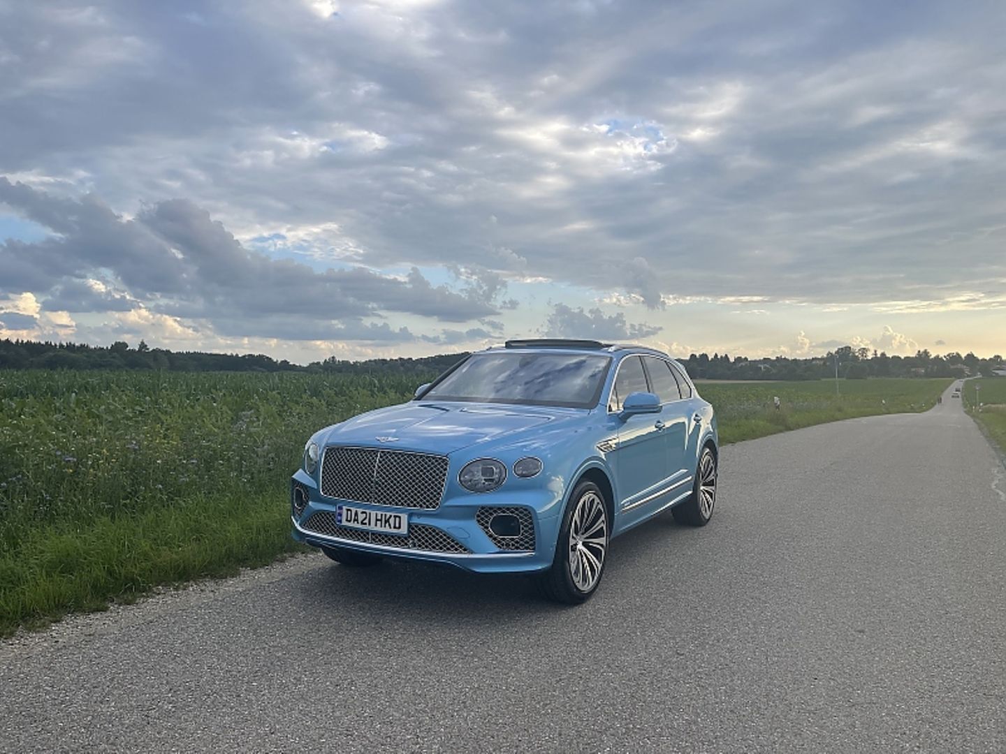 Bentley Bentayga Hybrid 2022