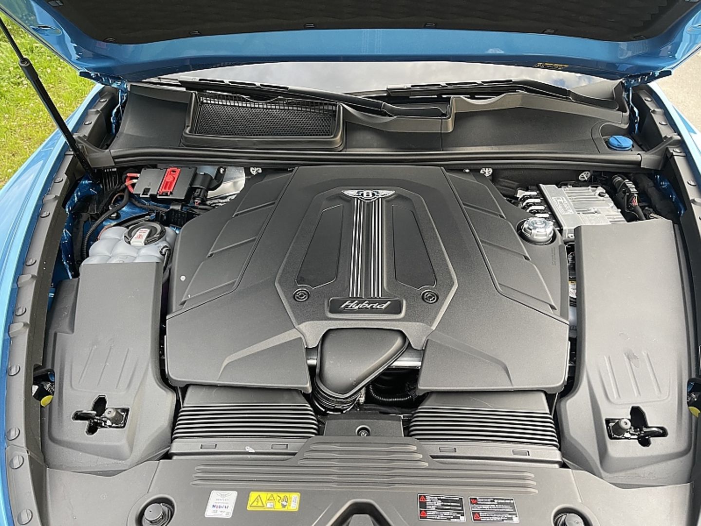 Bentley Bentayga Hybrid 2022