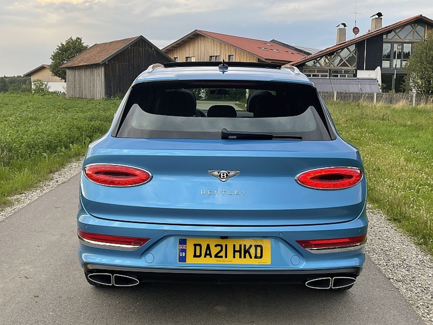 Bentley Bentayga Hybrid 2022