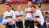Lisa Brennauer, Franziska Brauße, Mieke Kröger und Lisa Klein (v.l.n.r.), Bahnradfahren, Gold in der Mannschaftsverfolgung