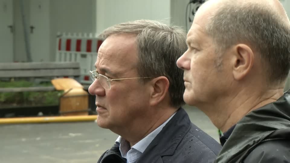 Video: Scholz und Laschet sagen Bund-Länder-Hilfen für Flutopfer zu Video: Scholz und Laschet sagen Bund-Länder-Hilfen für Flutopfer zu