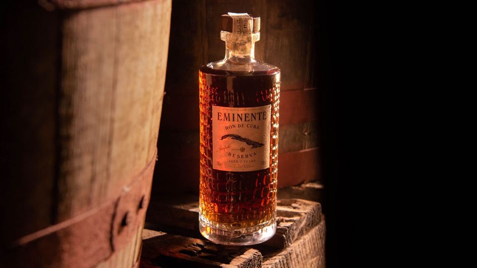 Der Eminente Reserva kommt in einer stilvollen Flasche daher